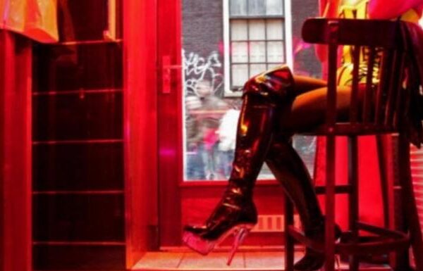 Crisi coronavirus, la trasformazione dei Bed and breakfast: “Camere a ore e a luci rosse”