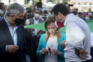 Centrodestra spaccato su Mes e sovranismo, ma anche Pd e M5S ci sono tensioni