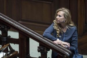 “Amedeo Franco si voleva scusare con Berlusconi”, le rivelazioni di Michaela Biancofiore “Amedeo Franco si voleva scusare con Berlusconi”, le rivelazioni di Michaela Biancofiore