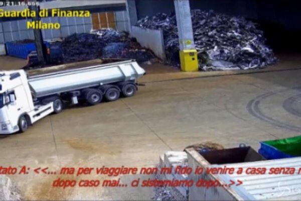 Milano: traffico illecito di rifiuti, 14 arresti, le intercettazioni “Qualcuno sta lavando i soldi”