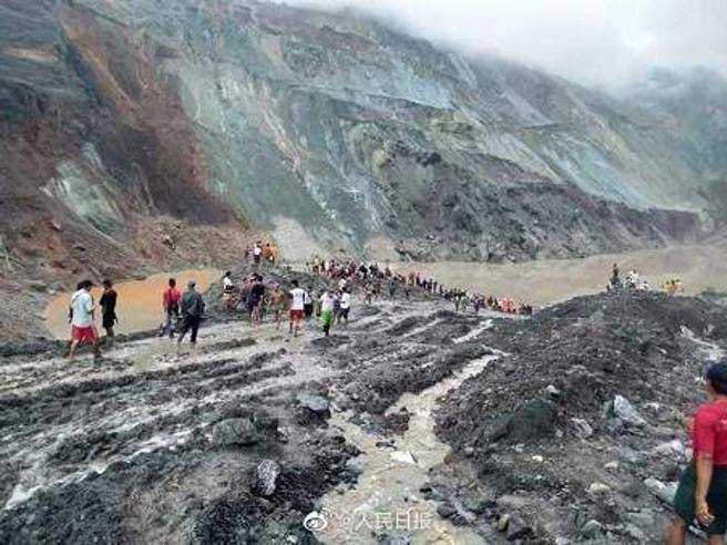Strage in Myanmar, oltre 100 morti per una frana in una miniera di giada