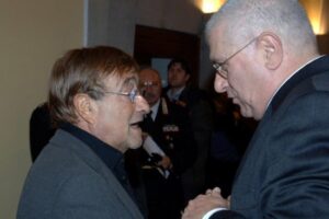 Opera biografica su Lucio Dalla, allo scrittore Raffaele Lauro il premio ‘Caravella Tricolore 2020’