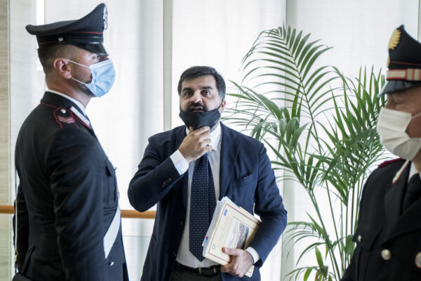 Palamara non ci sta: “Porteremo nuovi elementi delle indagini difensive” Palamara non ci sta: “Porteremo nuovi elementi delle indagini difensive”