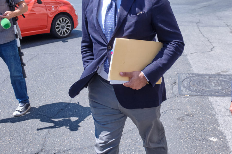 La strana telefonata del giornalista finto garantista: “Ho trovato il suo numero nelle chat di Palamara…”