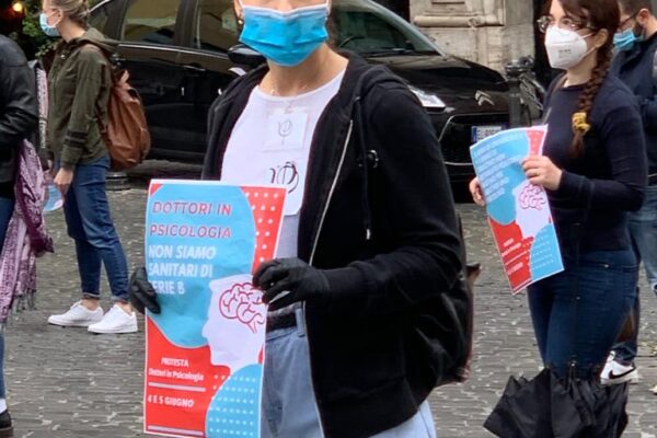 Esami di abilitazione in psicologia, caos e proteste: “Ci stanno togliendo la dignità”