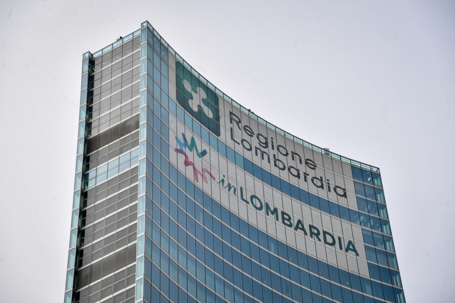 Tenta la fuga in Brasile, fermato il commercialista Sostegni: legato alla compravendita ‘gonfiata’ alla Lombardia Film Commission