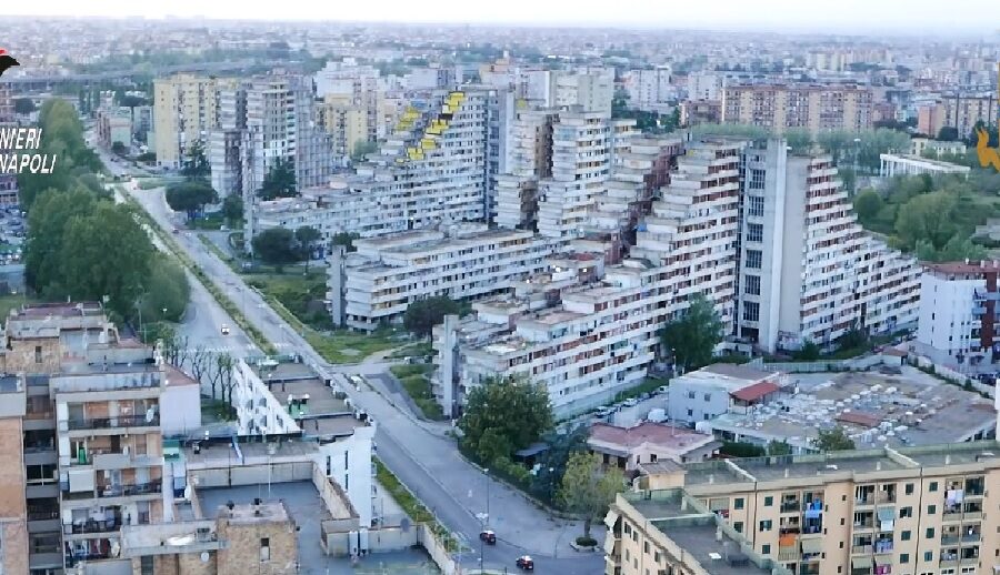 Pace e droga, spaccio no stop durante il lockdown: il ‘brand criminale’ della Vanella Grassi