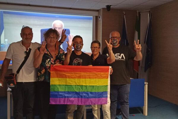Campania, approvata la legge contro l’omotransfobia: “Giornata storica”