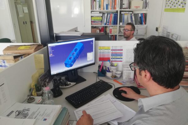 Area senza gas e internet, imprenditore irpino vuole assumere ma non può… Area senza gas e internet, imprenditore irpino vuole assumere ma non può…