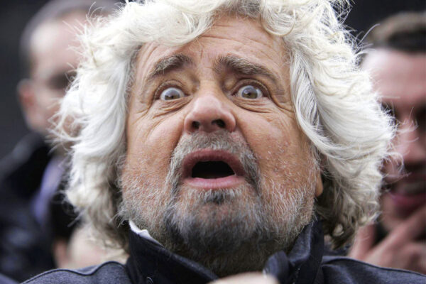 In Italia è un atto un colpo di Stato in nome della trasparenza che sta uccidendo la democrazia