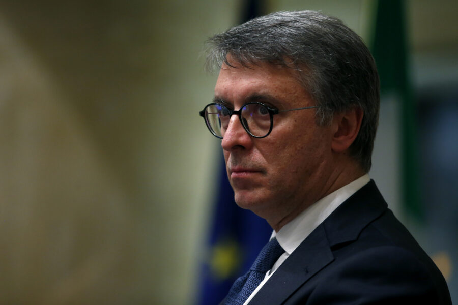 Raffaele Cantone ricoverato in ospedale: lieve malore in vacanza