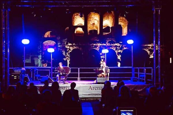 Arena Spartacus Festival: un agosto tra grande cinema, letteratura e musica