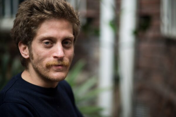 Mario Paciolla, l’appello dei genitori: “Amici e colleghi non parlano, i loro sorrisi sembrano falsi”