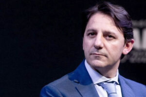 L’assalto al parlamento è guidato dall’Inps: i politici non hanno diritto all’anonimato fiscale, nemmeno quelli che guadagnano poco