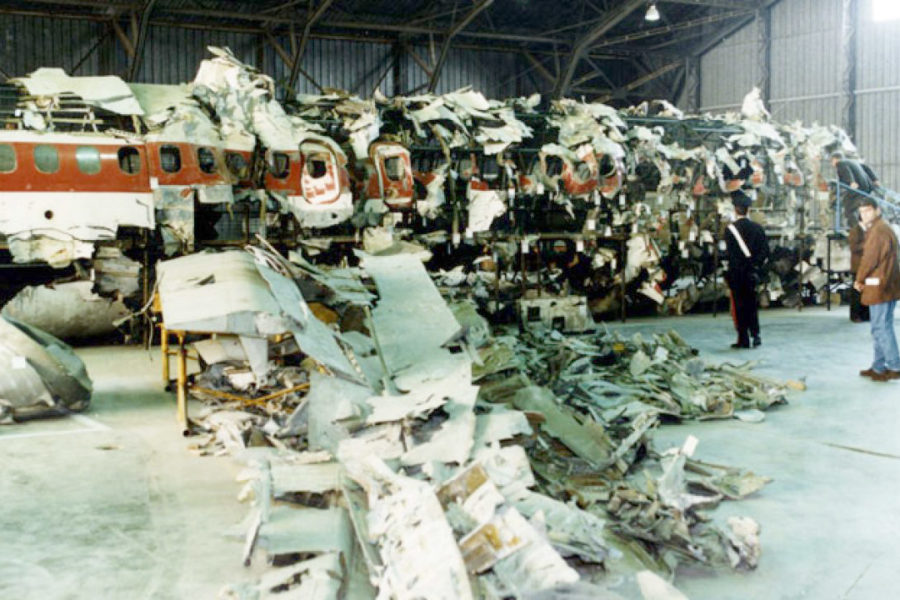 Strage Ustica, Urso: “Non posso dire nulla, vincolato al segreto” | Craxi: “Amato confuso” | Ma l’ex maresciallo conferma: “I documenti ci sono ancora”