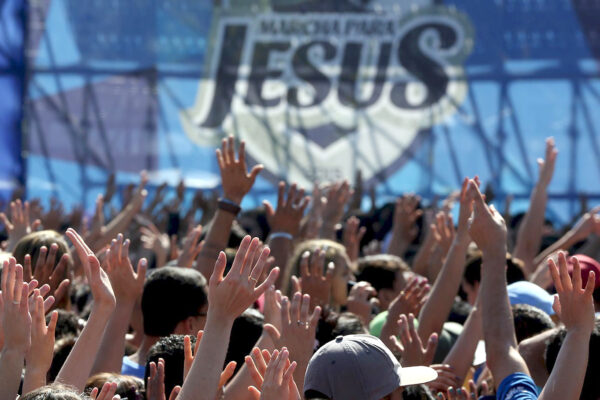 Chiese evangeliche, una truffa che funziona