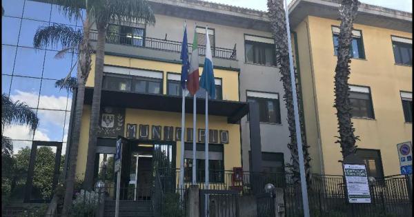 Le incredibili avventure di Misterbianco, il comune senza mafia sciolto per mafia…