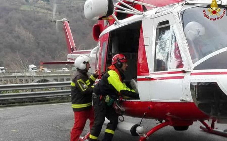 Frana distrugge famiglia: muoiono padre, madre e figlia. Grave bimbo di 5 anni