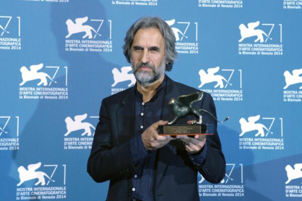 Il caso del film di Maresco, trionfa al Festival di Venezia ma viene dimenticato dalla Rai: “Offende Mattarella”