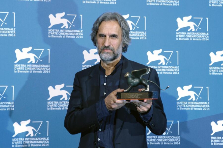 Il caso del film di Maresco, trionfa al Festival di Venezia ma viene dimenticato dalla Rai: “Offende Mattarella”