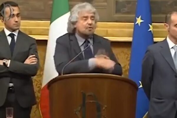 Quando Beppe Grillo diceva che dopo due mandati si andava a casa…