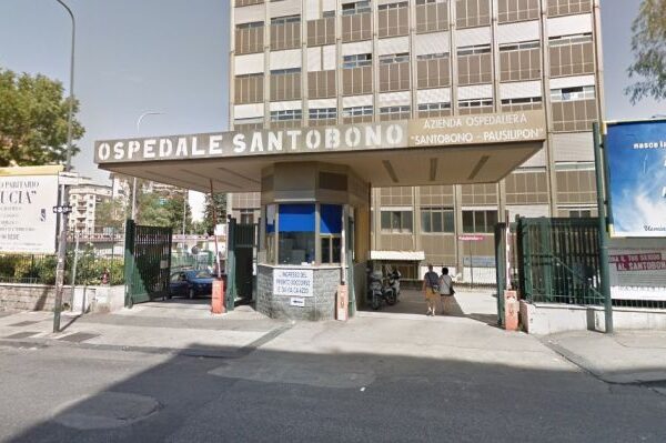 Bimba di 4 anni muore in ospedale, salma sequestrata a poche ore dal funerale: “Maria veniva picchiata”