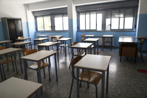 Dispersione scolastica, serve un patto tra scuola e lavoro