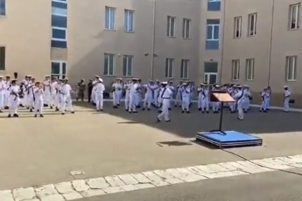 Il balletto della scuola sottufficiali di Taranto