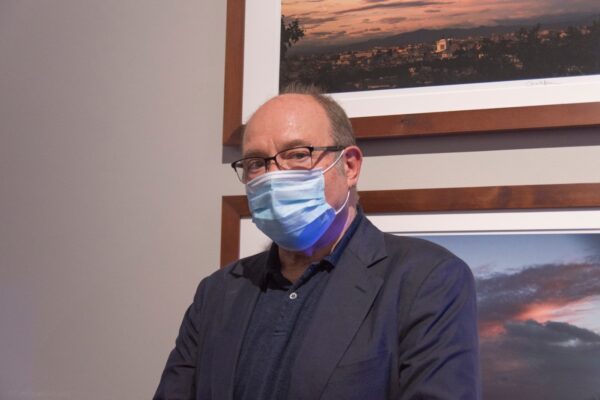 Carlo Verdone fotografo in mostra al museo Madre: “Nei miei scatti inediti c’è la verità della mia anima”