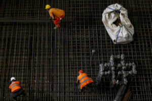 Foto Cecilia Fabiano/ LaPresse
231 Luglio 2020 Roma (Italia)
Cronaca
Visita agli scavi della metro Colosseo
Nella Foto : Gli scavi della metropolitana C sotto al Colosseo
Photo Cecilia Fabiano/LaPresse
July 23 , 2020 Rome (Italy)
News
Visit to the excavation site of the Colosseum subway
In the pic : The excavation under the Colosseum park Foto Cecilia Fabiano/ LaPresse
231 Luglio 2020 Roma (Italia)
Cronaca
Visita agli scavi della metro Colosseo
Nella Foto : Gli scavi della metropolitana C sotto al Colosseo
Photo Cecilia Fabiano/LaPresse
July 23 , 2020 Rome (Italy)
News
Visit to the excavation site of the Colosseum subway
In the pic : The excavation under the Colosseum park