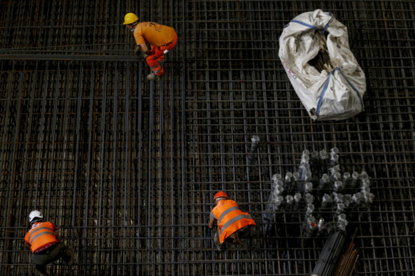Foto Cecilia Fabiano/ LaPresse 
231 Luglio 2020 Roma   (Italia)
Cronaca 
Visita agli scavi della metro Colosseo 
Nella Foto :   Gli scavi della metropolitana C sotto al Colosseo 
Photo Cecilia Fabiano/LaPresse
July 23 , 2020  Rome  (Italy) 
News
Visit to the excavation site of the  Colosseum subway 
In the pic :  The excavation under the Colosseum park