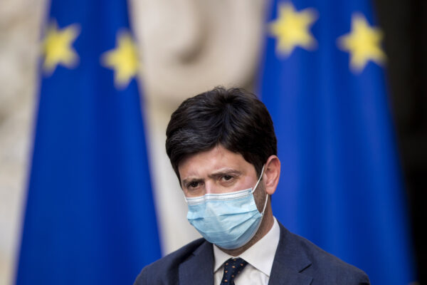 Foto Roberto Monaldo / LaPresse
09-09-2020 Roma
Politica
Palazzo Chigi – Conferenza stampa del Presidente del Consiglio Giuseppe Conte sull’avvio dell’anno scolastico 
Nella foto Roberto Speranza

Photo Roberto Monaldo / LaPresse 
09-09-2020 Rome (Italy) 
Chigi palace – Press conference by Prime Minister Giuseppe Conte on the start of the school year
In the pic Roberto Speranza