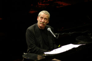 ©Riccardo Schirmacher -TDN/Lapresse
23/11/04 Firenze Teatro Verdi 
Spettacolo
Concerto di Paolo Conte
Nella foto: Paolo Conte