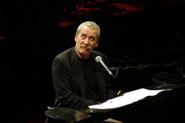 ©Riccardo Schirmacher -TDN/Lapresse
23/11/04 Firenze Teatro Verdi 
Spettacolo
Concerto di Paolo Conte
Nella foto: Paolo Conte