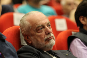 Foto Fabio Sasso/LaPresse29-05-2018 Napoli – ItaliaSport – CalcioQuesta mattina il presidente della SSC Napoli e della Filmauro è stato presente al convegno Football Laeader 2018 ed ha rilasciato molte dichiarazioni sulla prossima stagione del NapoliIn foto: il Presidente della SSC Napoli Aurelio De Laurentiis.