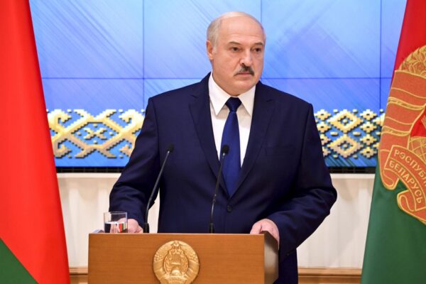 Bielorussia, il Parlamento europeo approva le sanzioni contro Lukashenko ma la Lega si astiene