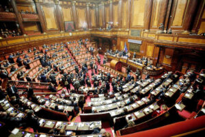 Storia del filibustering, l’ostruzionismo parlamentare in cui erano campioni i radicali vietato dai regolamenti