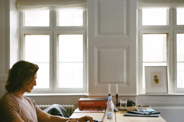 “Nuovi ritmi per lavoro e tempo libero, ci abitueremo presto”, parla la sociologa Orientale