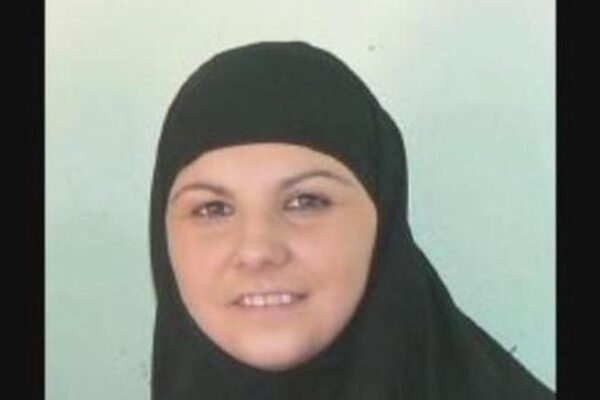 Terrorismo internazionale, fermata in Siria Alice Brignoli: con marito e figli era militante dell’Isis