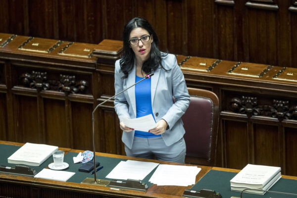 Scuola, la ministra Azzolina: “Ripartiti gli investimenti, servono più proposte e meno scontro politico”