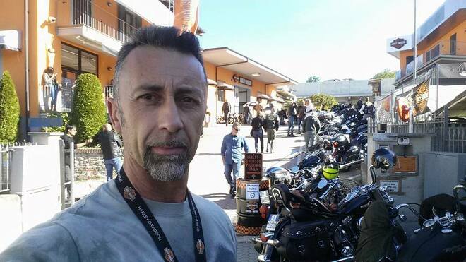 Torino, uccide il figlio e poi si spara: “Nessuno potrà dividerci”