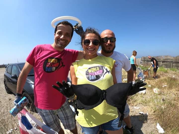 Migliaia di volontari in campo per ripulire il mondo: in 150 Paesi è il World Cleanup Day