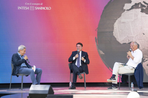 Conte, gaffe sul numero di morti per Coronavirus in Italia: “Sono 134-135mila”