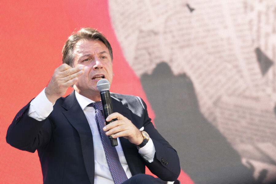 Conte dice ‘No’ al nuovo lockdown e alla riapertura degli stadi: “Bene rielezione di Mattarella”