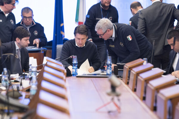 I verbali del Cts: “Governo decise di tenere il piano anti-Covid segreto”