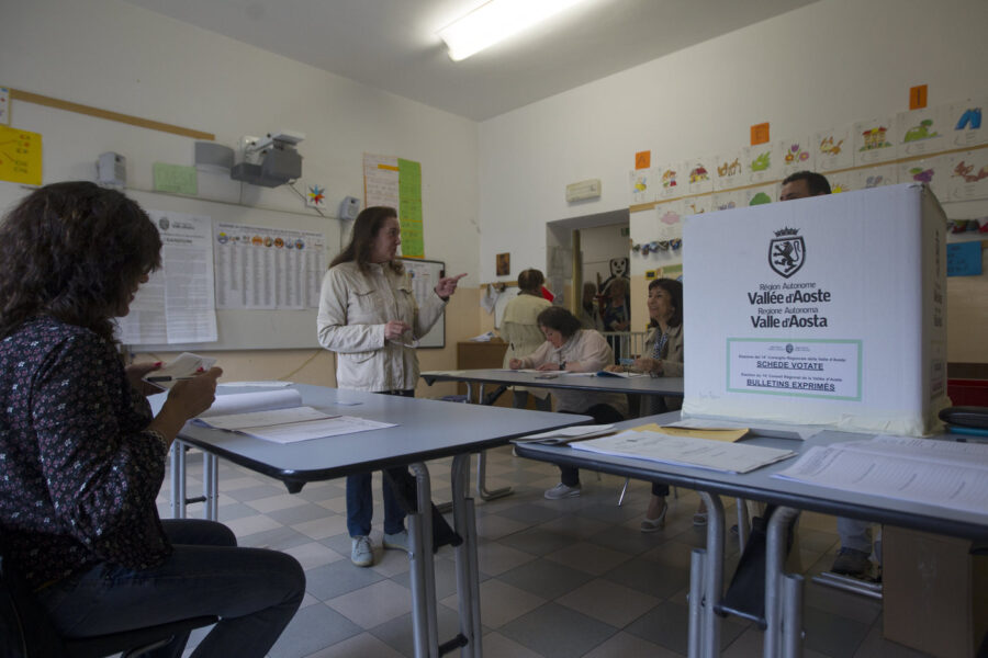 Ridurre l’affollamento ai seggi in tempo di pandemia? Ci pensa una app campana