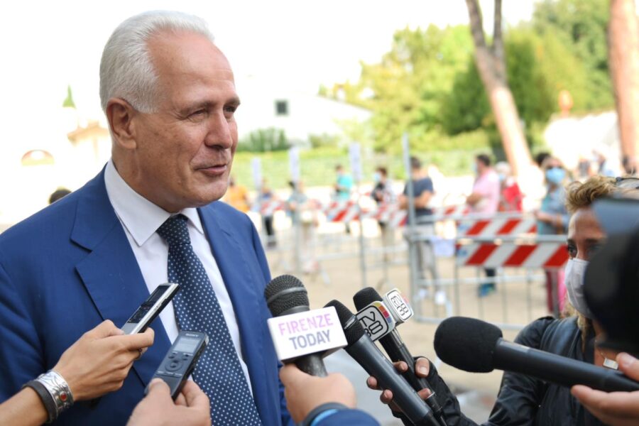 Foto da Facebook pagina di Eugenio Giani