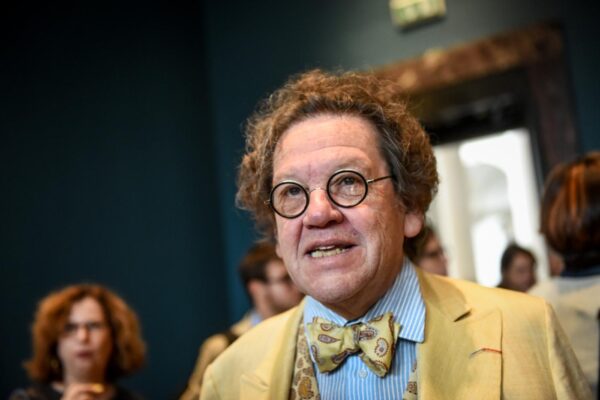 Morto Philippe Daverio, storico dell’arte che ha raccontato l’Italia: aveva 71 anni
