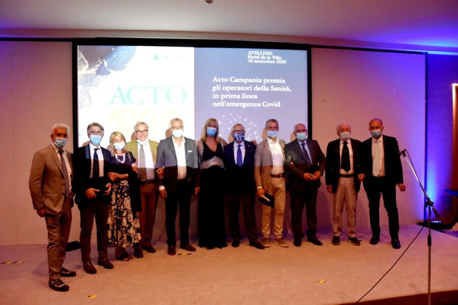 Ascierto premiato assieme agli infermieri e operatori del 118: il riconoscimento alla sanità che non si risparmia