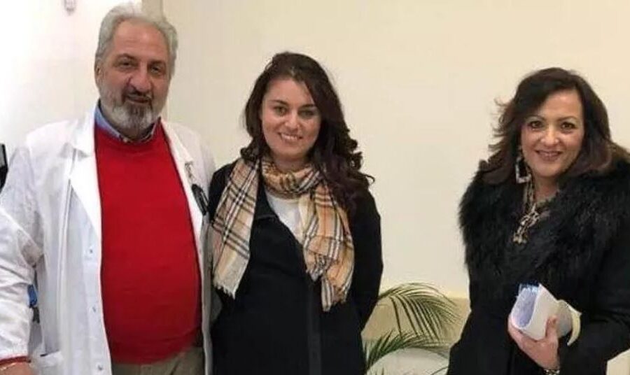 “Tariffe raddoppiate per i comunisti”, medico (e marito dell’assessore leghista) finisce nella bufera